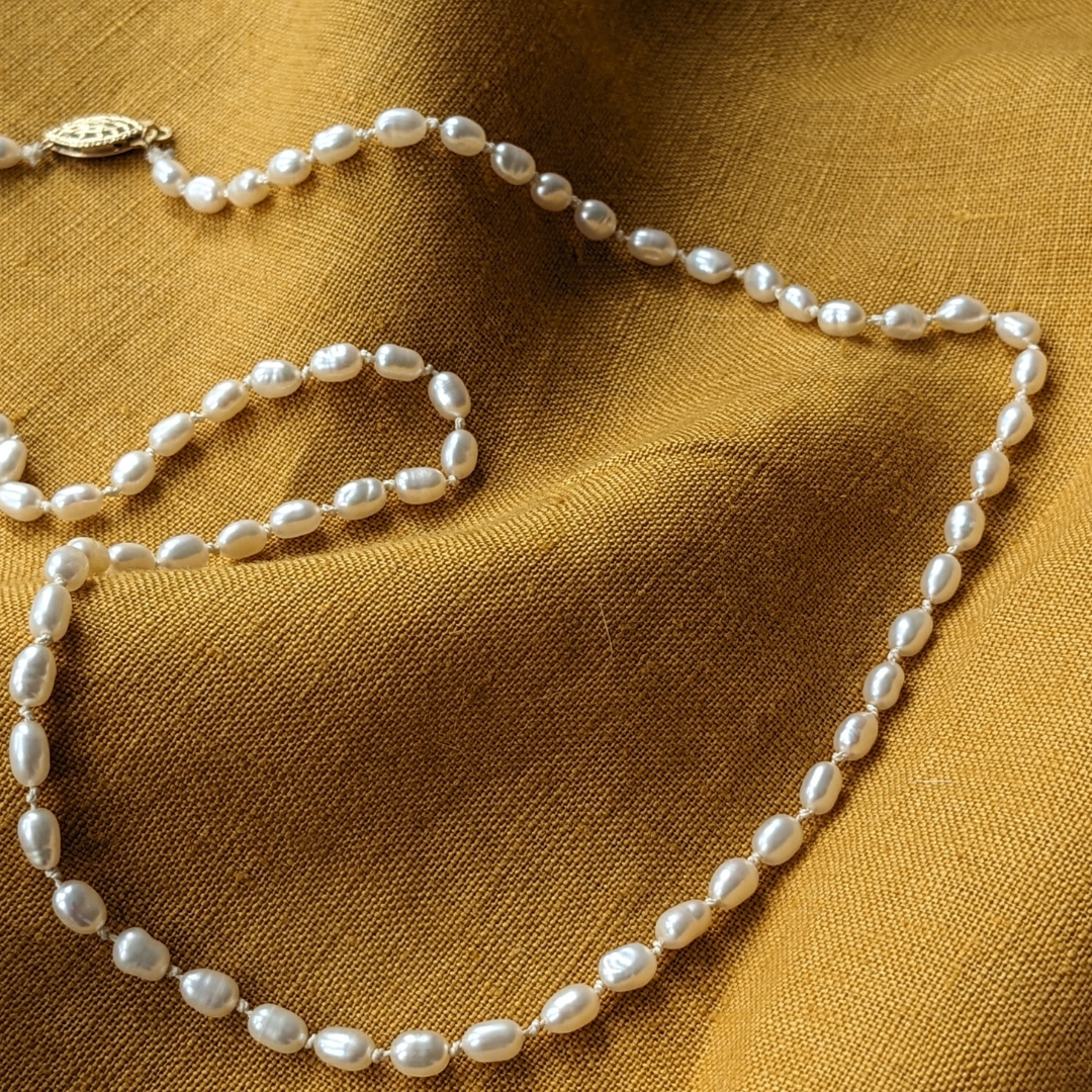 33: Pola Necklace