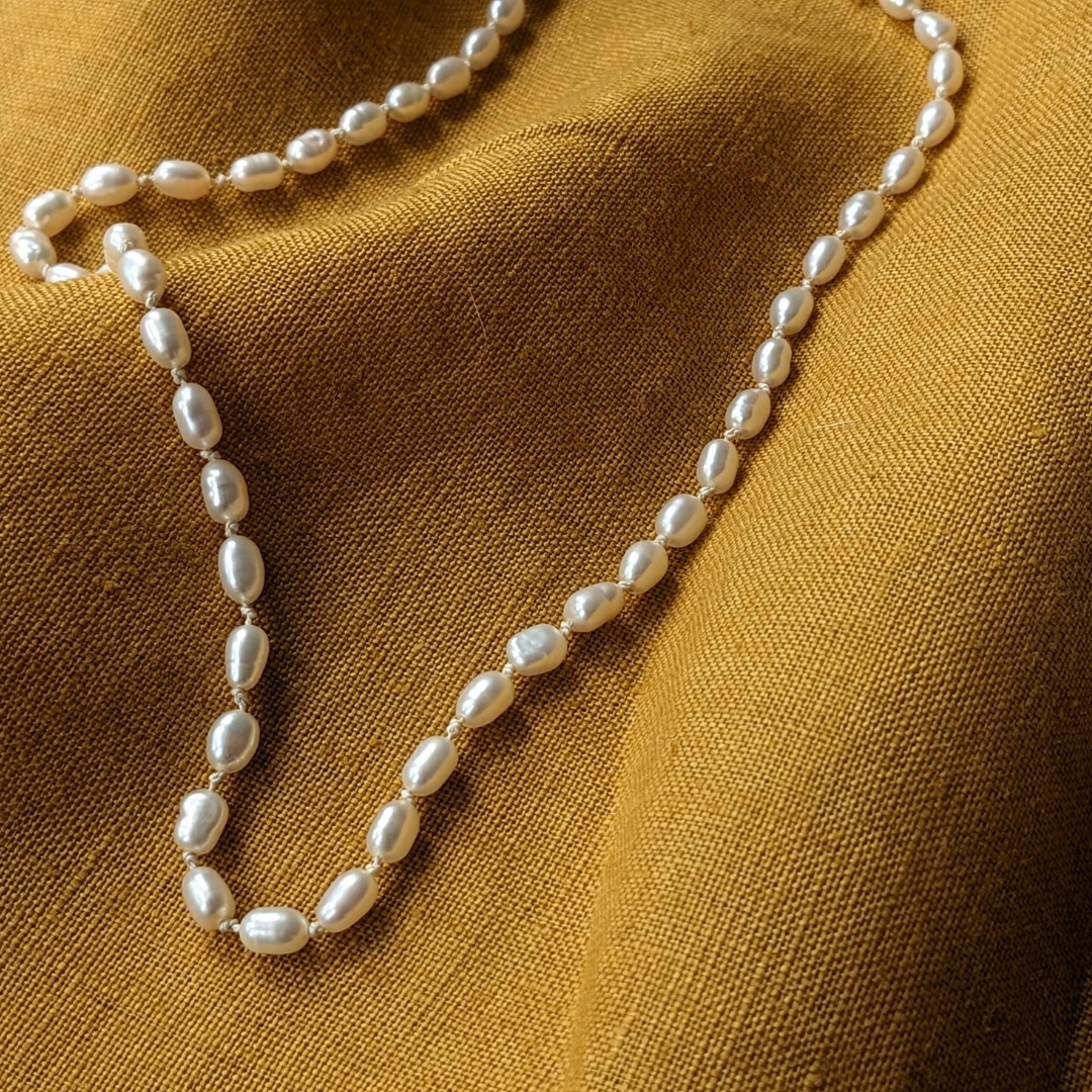 33: Pola Necklace
