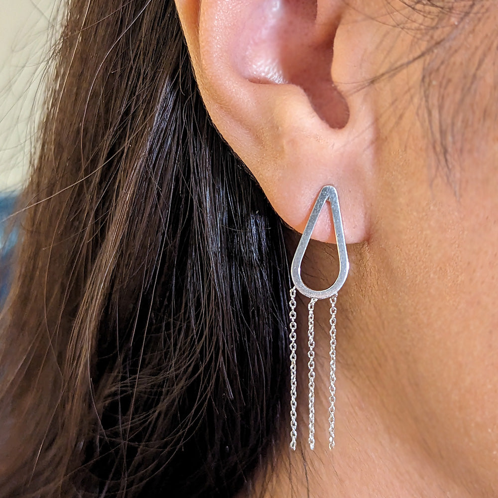 001: Raindrop Studs