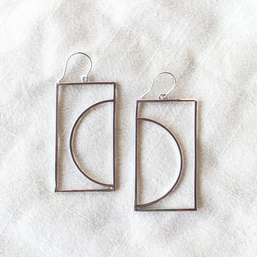 Arco Dangle Earrings