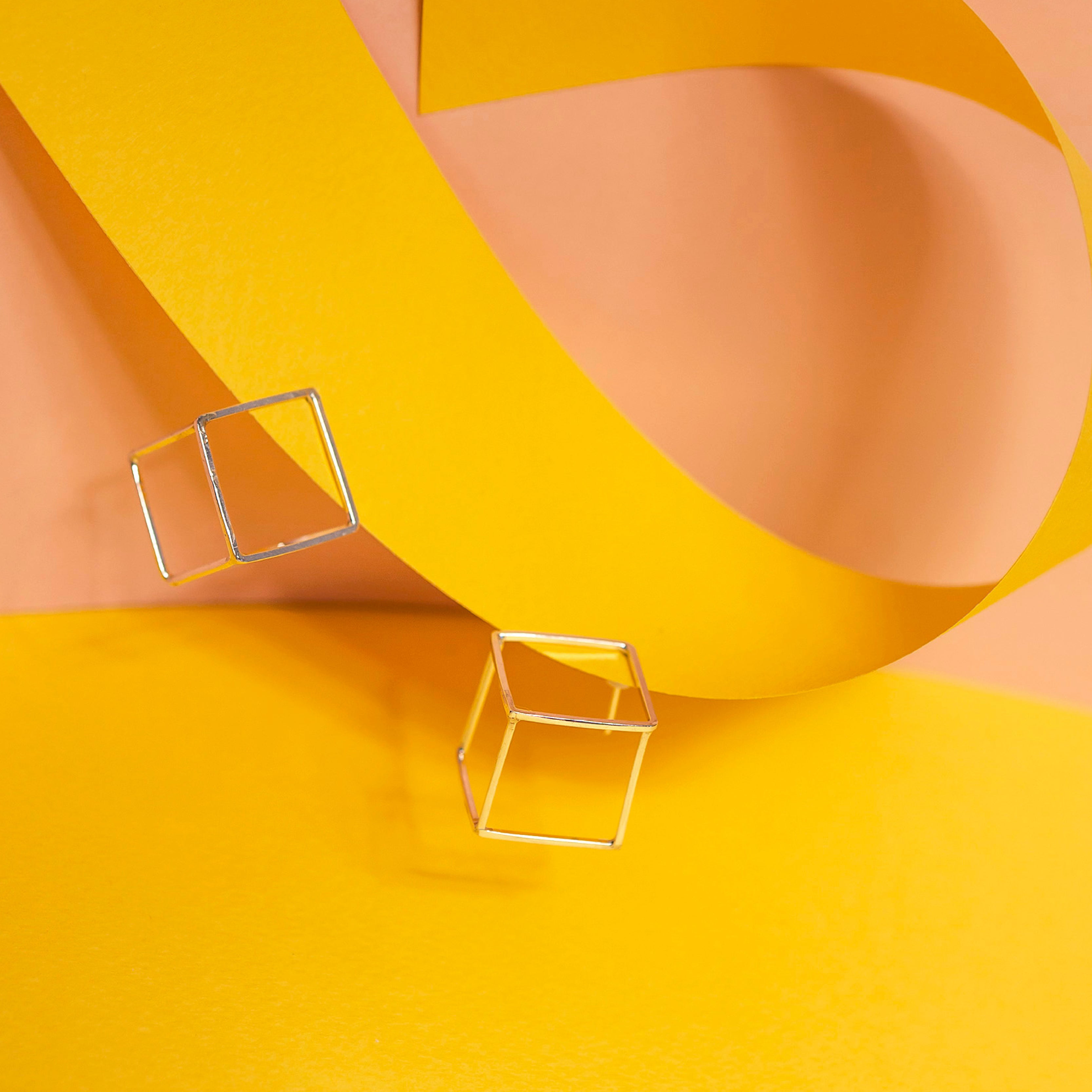 Nabi Cube Earrings
